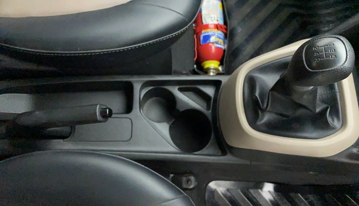 2018 Hyundai GRAND i10 PRIME T+ CNG, CNG, Manual, 39,732 km, Gear Lever