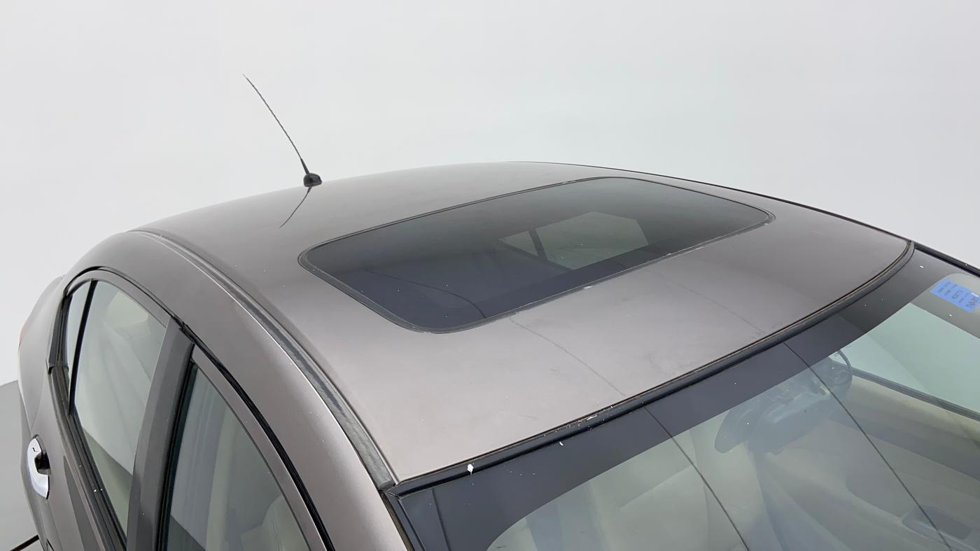 2012 Honda City 1.5L I-VTEC V AT SUNROOF, Petrol, Automatic, 1,11,965 km, Roof