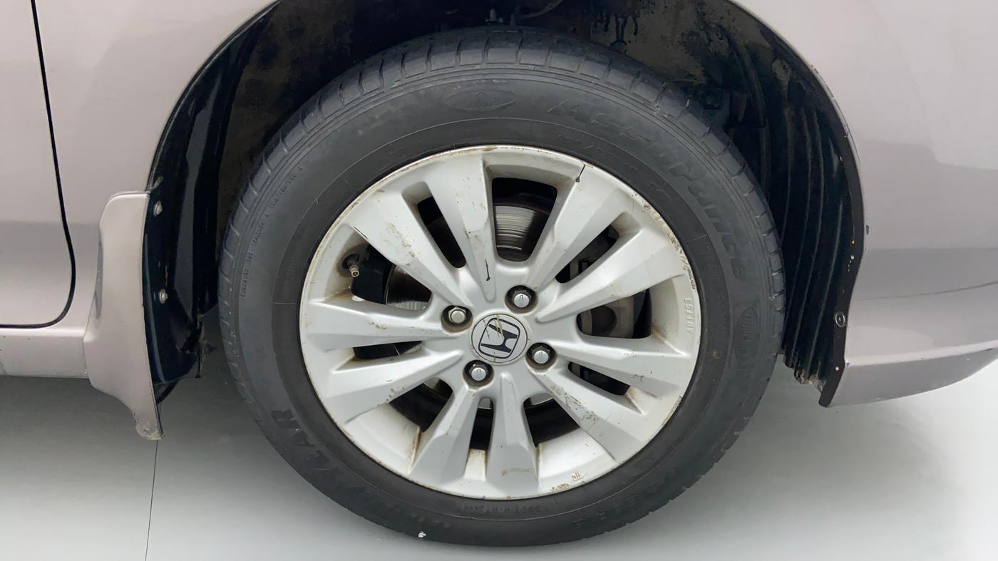 2012 Honda City 1.5L I-VTEC V AT SUNROOF, Petrol, Automatic, 1,11,965 km, Right Front Wheel