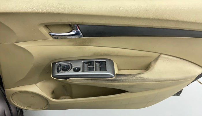 2012 Honda City 1.5L I-VTEC V AT SUNROOF, Petrol, Automatic, 1,11,965 km, Driver Side Door Panels Control