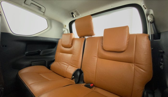 2016 Toyota Innova Crysta 2.4 VX 7 STR, Diesel, Manual, 72,147 km, Third Seat Row ( optional )