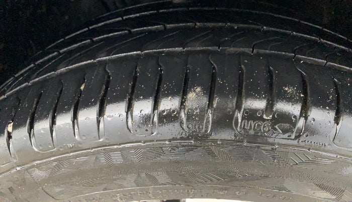 2022 Skoda SLAVIA STYLE 1.5L TSI DSG, Petrol, Automatic, 87,010 km, Right Front Tyre Tread