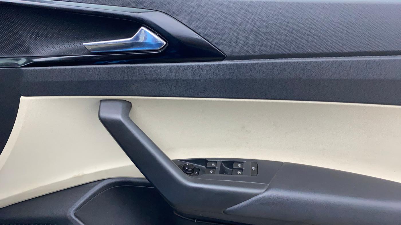 2022 Skoda SLAVIA STYLE 1.5L TSI DSG, Petrol, Automatic, 87,032 km, Driver Side Door Panels Control