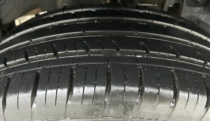 2021 Renault Duster RXZ CVT 1.3 TURBO, Petrol, Automatic, 10,333 km, Left Rear Tyre Tread