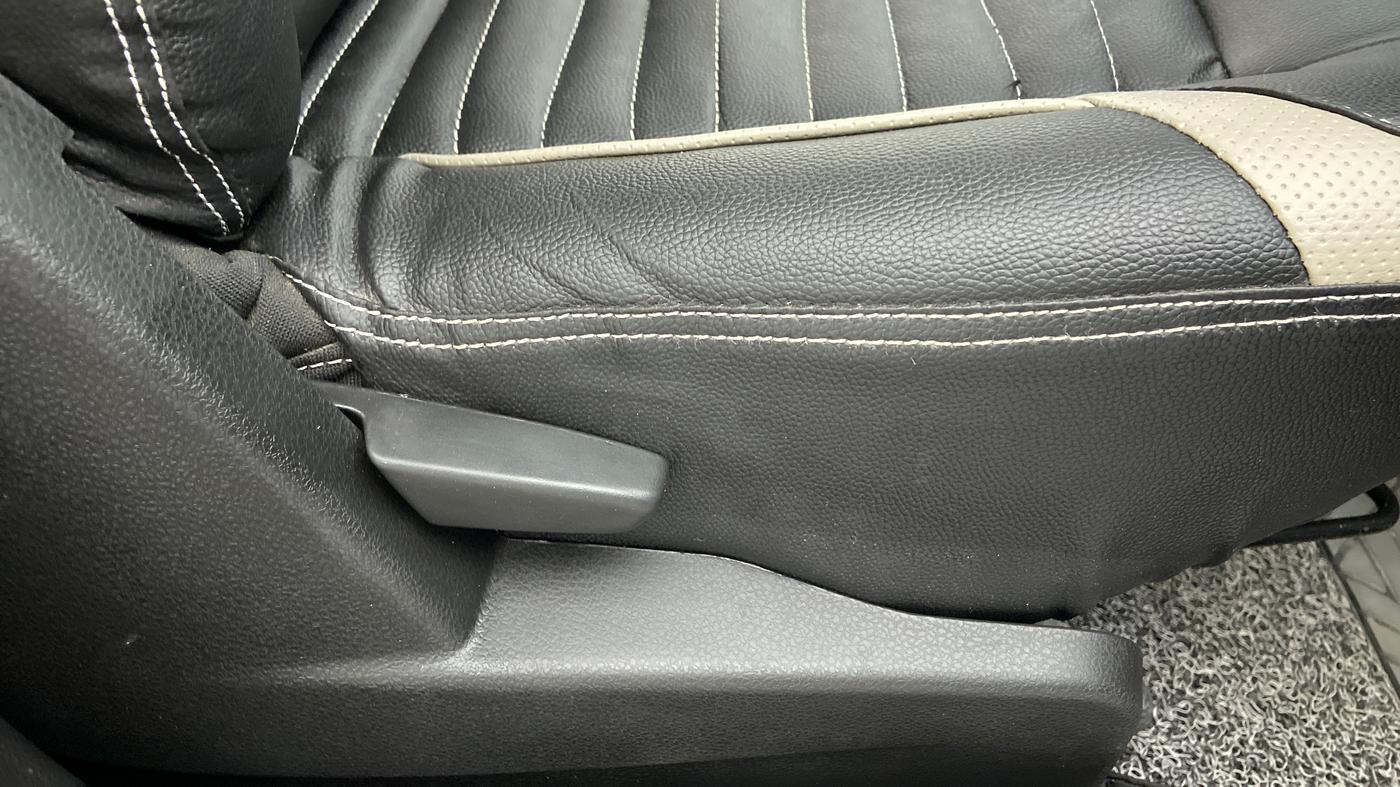 2021 Renault Duster RXZ CVT 1.3 TURBO, Petrol, Automatic, 10,333 km, Driver Side Adjustment Panel
