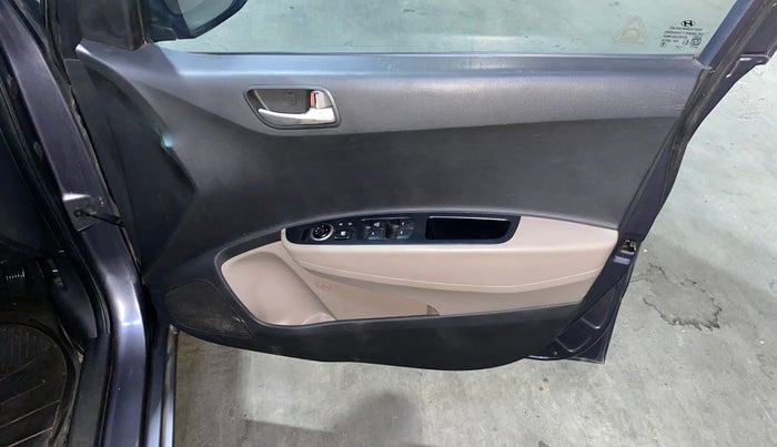 2014 Hyundai Grand i10 SPORTZ 1.2 KAPPA VTVT, Petrol, Manual, 1,00,120 km, Driver Side Door Panels Control