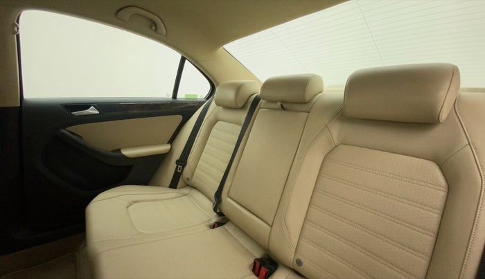 2014 Volkswagen Jetta HIGHLINE TDI AT, Diesel, Automatic, 93,358 km, Right Side Rear Door Cabin