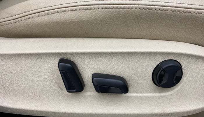 2014 Volkswagen Jetta HIGHLINE TDI AT, Diesel, Automatic, 93,358 km, Driver Side Adjustment Panel