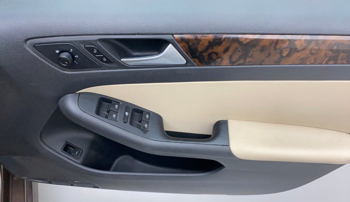 2014 Volkswagen Jetta HIGHLINE TDI AT, Diesel, Automatic, 93,358 km, Driver Side Door Panels Control