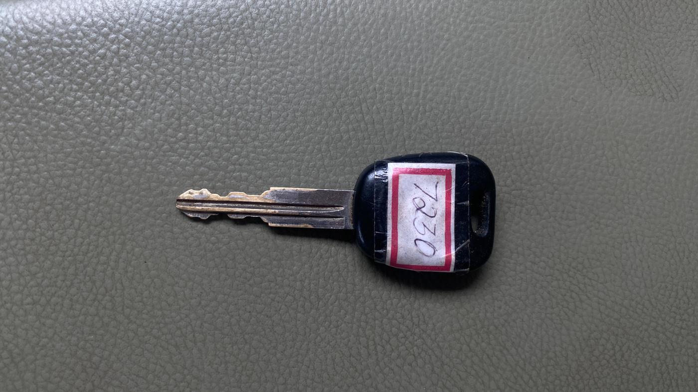 2015 Maruti Alto K10 VXI AMT, Petrol, Automatic, 45,256 km, Key Close Up