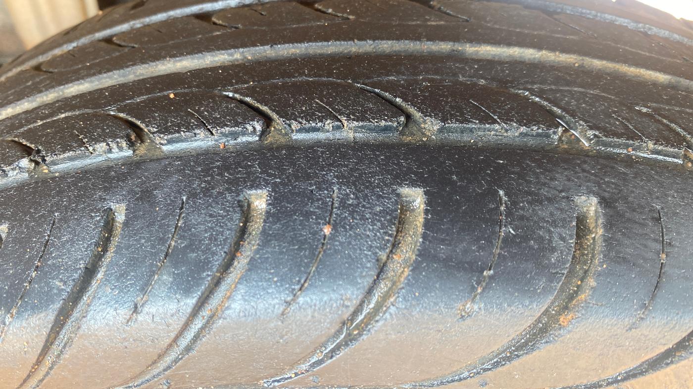 2015 Maruti Alto K10 VXI AMT, Petrol, Automatic, 45,256 km, Left Rear Tyre Tread