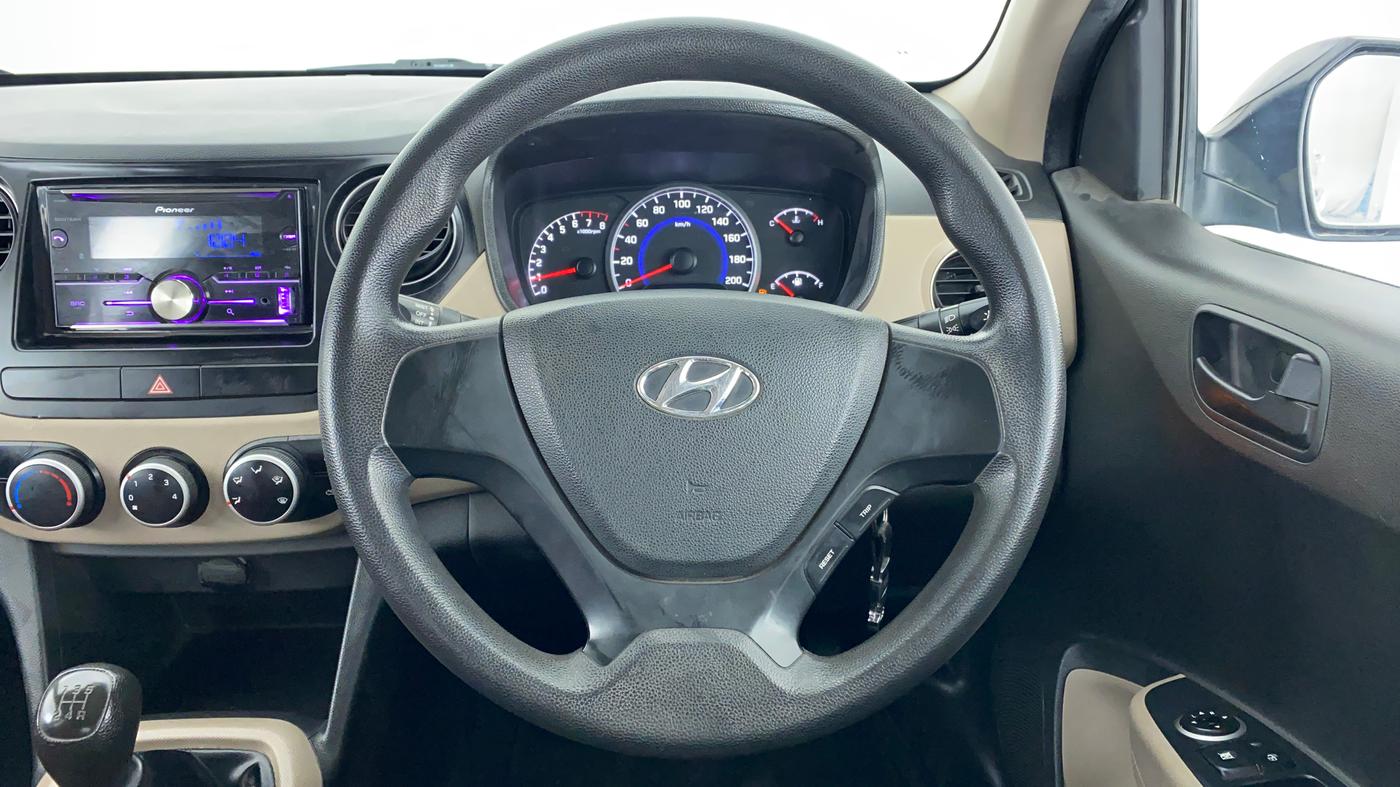 2017 Hyundai Grand i10 MAGNA 1.2 KAPPA VTVT, CNG, Manual, 35,810 km, Steering Wheel Close Up