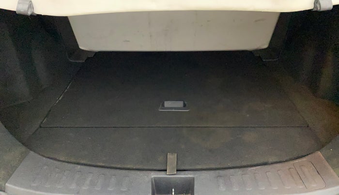 2022 Tata Harrier XTA 2.0L KRYOTEC PLUS, Diesel, Automatic, 73,326 km, Boot Inside