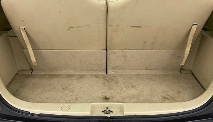 2017 Maruti Ertiga VXI, Petrol, Manual, 38,564 km, Boot Inside