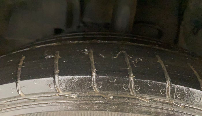 2021 Tata NEXON XM SUNROOF PETROL, Petrol, Manual, 43,865 km, Left Front Tyre Tread