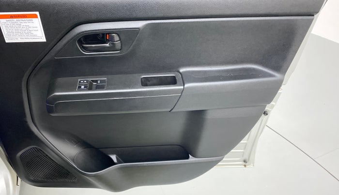 2021 Maruti New Wagon-R 1.0 Lxi (o) cng, CNG, Manual, 23,196 km, Driver Side Door Panels Control