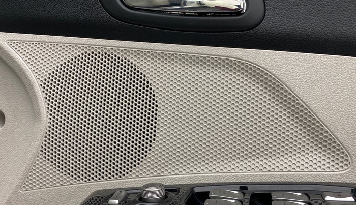 2021 Mahindra XUV300 W8 PETROL MT, Petrol, Manual, 13,426 km, Speaker