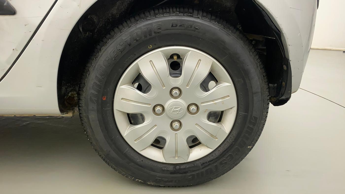 2010 Hyundai i10 MAGNA 1.2, Petrol, Manual, 23,757 km, Left Rear Wheel