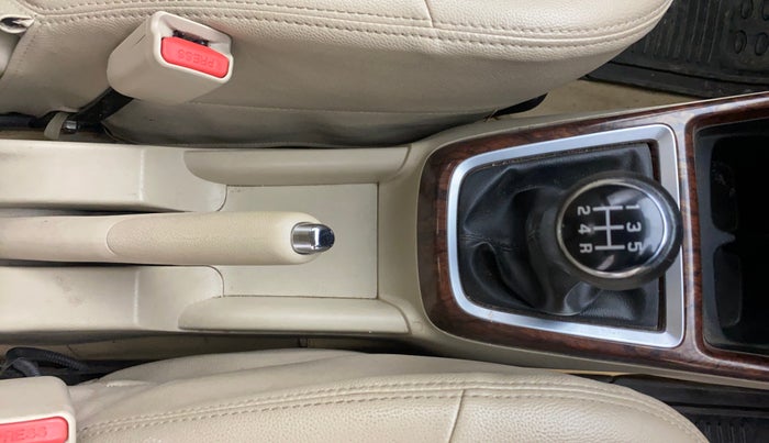 2019 Maruti Dzire ZXI, Petrol, Manual, 64,616 km, Gear Lever