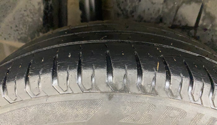 2019 Maruti Dzire ZXI, Petrol, Manual, 64,616 km, Right Rear Tyre Tread
