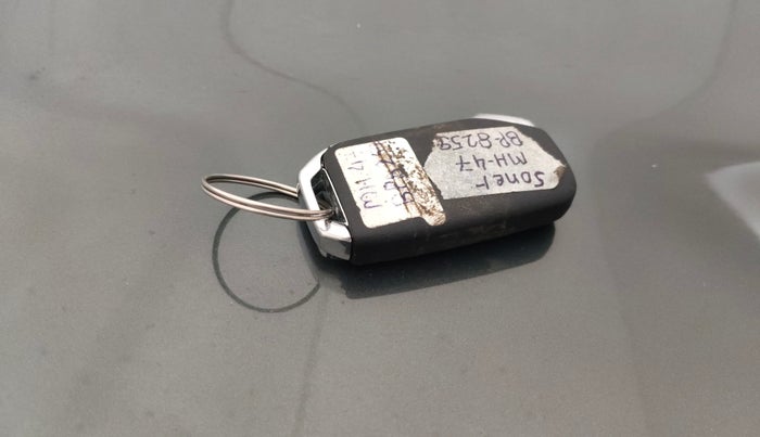 2024 KIA SONET HTX PLUS 1.5 DIESEL IMT, Diesel, Manual, 8,588 km, Key Close Up