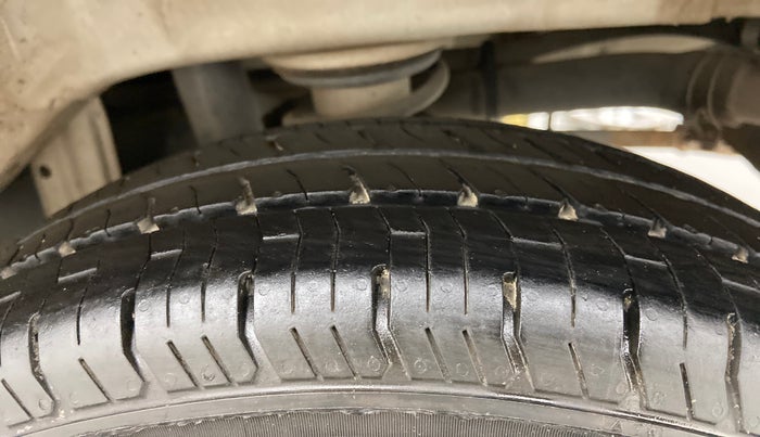 2018 Maruti Alto 800 LXI O, Petrol, Manual, 48,565 km, Left Rear Tyre Tread