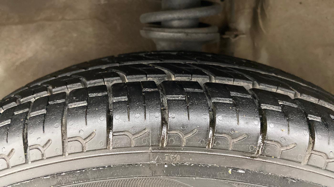 2018 Maruti Alto 800 LXI O, Petrol, Manual, 48,565 km, Left Front Tyre Tread
