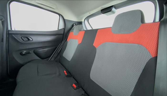 2015 Renault Kwid RXT, Petrol, Manual, 32,306 km, Right Side Rear Door Cabin