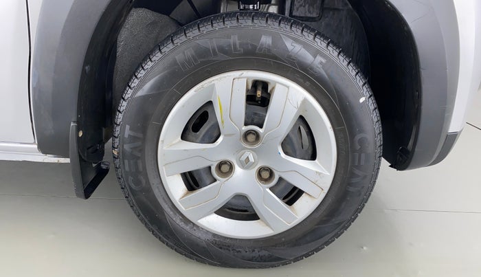 2015 Renault Kwid RXT, Petrol, Manual, 32,306 km, Right Front Wheel