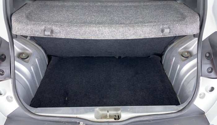 2015 Renault Kwid RXT, Petrol, Manual, 32,306 km, Boot Inside