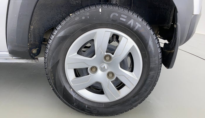 2015 Renault Kwid RXT, Petrol, Manual, 32,306 km, Left Rear Wheel