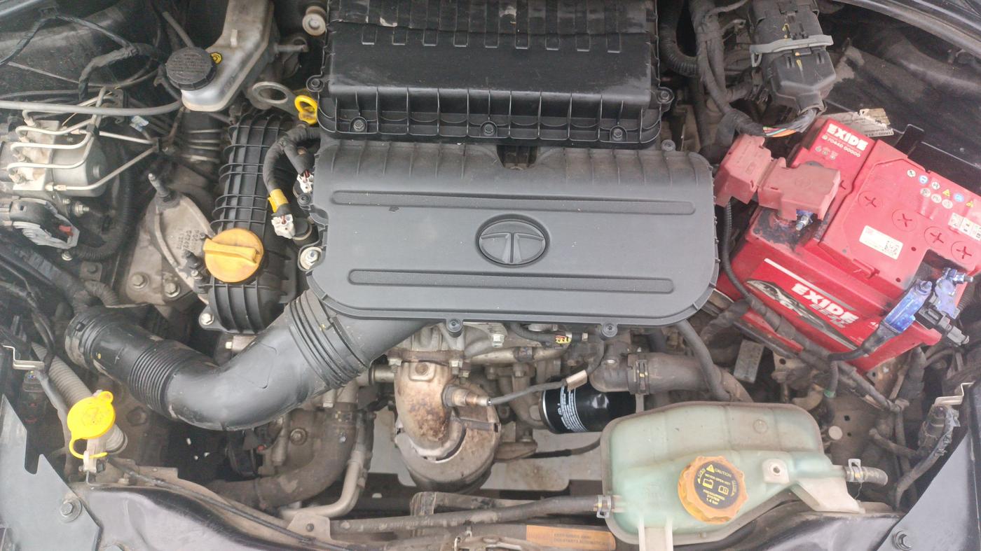 2023 Tata Tiago XZA PLUS PETROL, Petrol, Automatic, 27,220 km, Engine View
