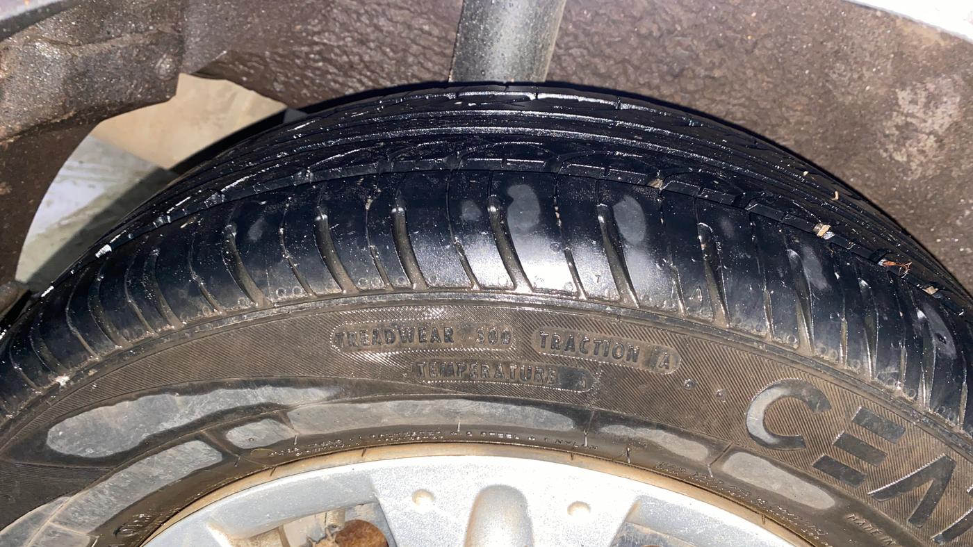 2014 Honda Amaze 1.2L I-VTEC S AT, Petrol, Automatic, 45,254 km, Right Rear Tyre Tread