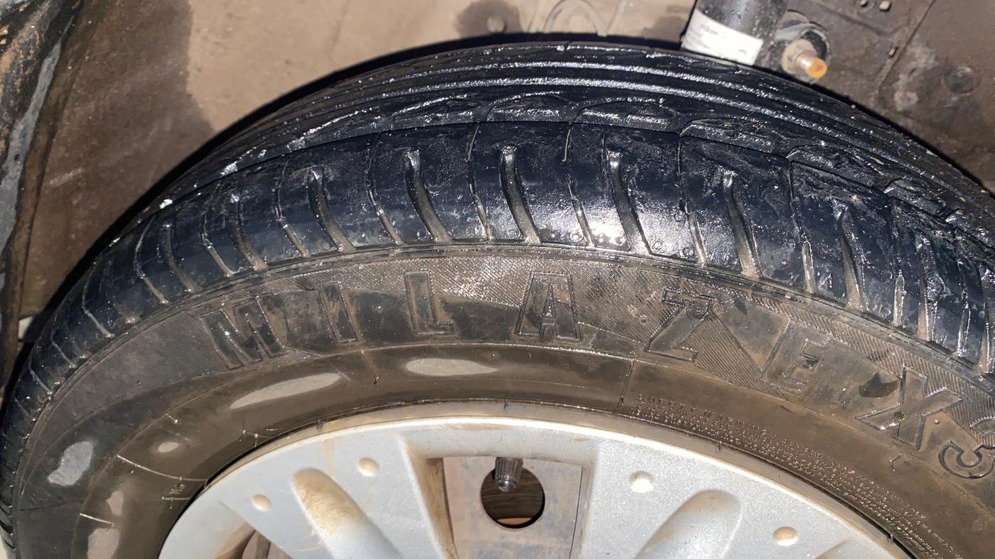 2014 Honda Amaze 1.2L I-VTEC S AT, Petrol, Automatic, 45,254 km, Right Front Tyre Tread