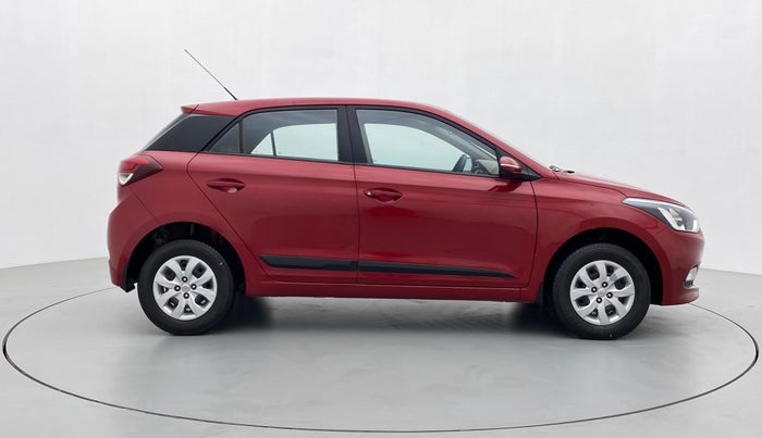 2017 Hyundai Elite i20 SPORTZ 1.2, Petrol, Manual, 29,524 km, Right Side View