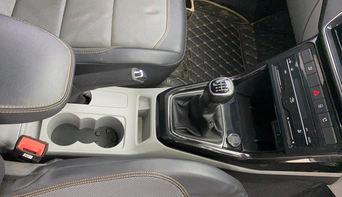 2022 Skoda KUSHAQ STYLE 1.0L TSI MT, Petrol, Manual, 53,934 km, Gear Lever