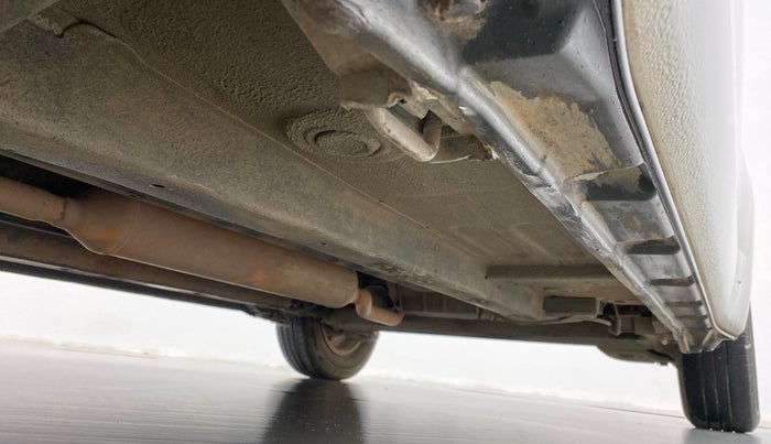 2011 Maruti Swift ZXI D, Petrol, Manual, 59,913 km, Right Side Underbody