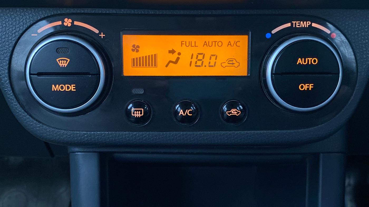 2011 Maruti Swift ZXI D, Petrol, Manual, 59,913 km, Automatic Climate Control
