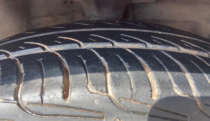 2013 Hyundai i10 MAGNA 1.2, Petrol, Manual, 55,606 km, Right Front Tyre Tread