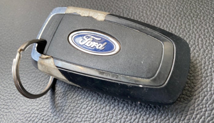 2021 Ford New Figo TITANIUM 1.2 PETROL MT, Petrol, Manual, 83,083 km, Key Close Up