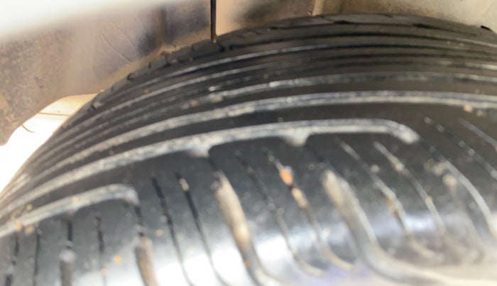 2021 Ford New Figo TITANIUM 1.2 PETROL MT, Petrol, Manual, 83,083 km, Right Rear Tyre Tread