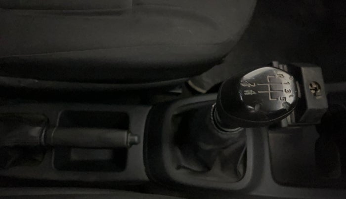 2016 Renault Kwid RXL, Petrol, Manual, 40,031 km, Gear Lever