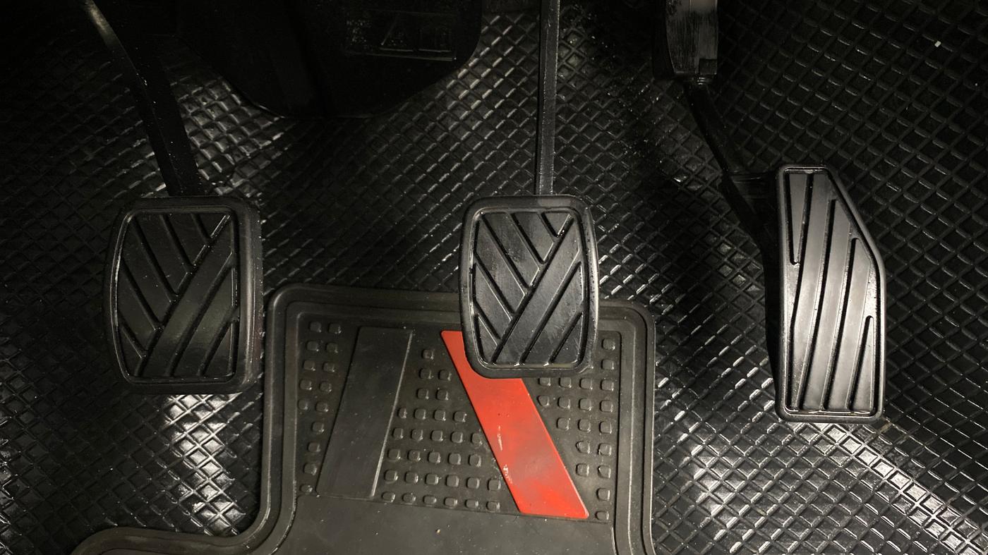 2023 Maruti Swift ZXI, Petrol, Manual, 50,854 km, Pedals
