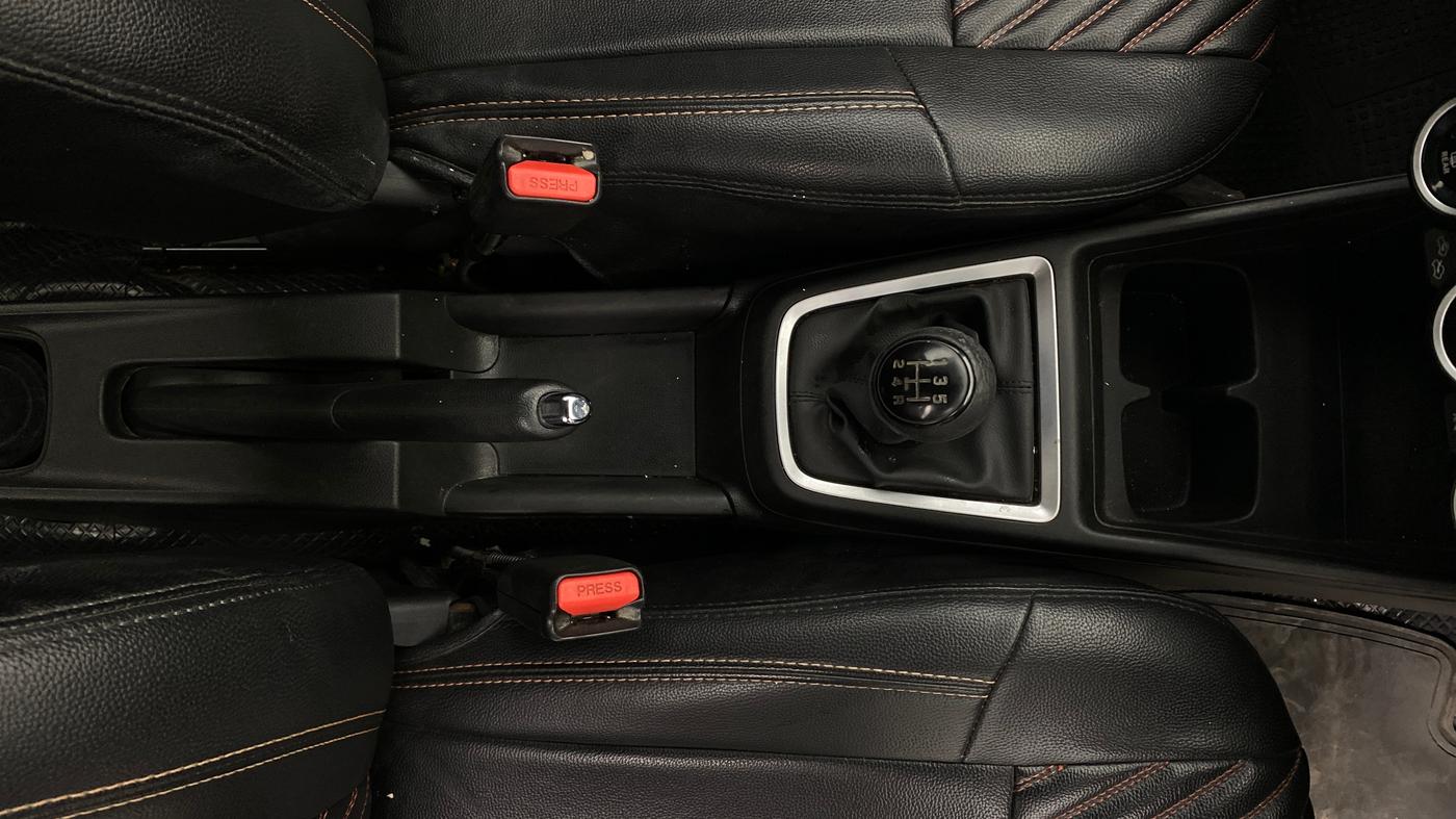 2023 Maruti Swift ZXI, Petrol, Manual, 50,854 km, Gear Lever