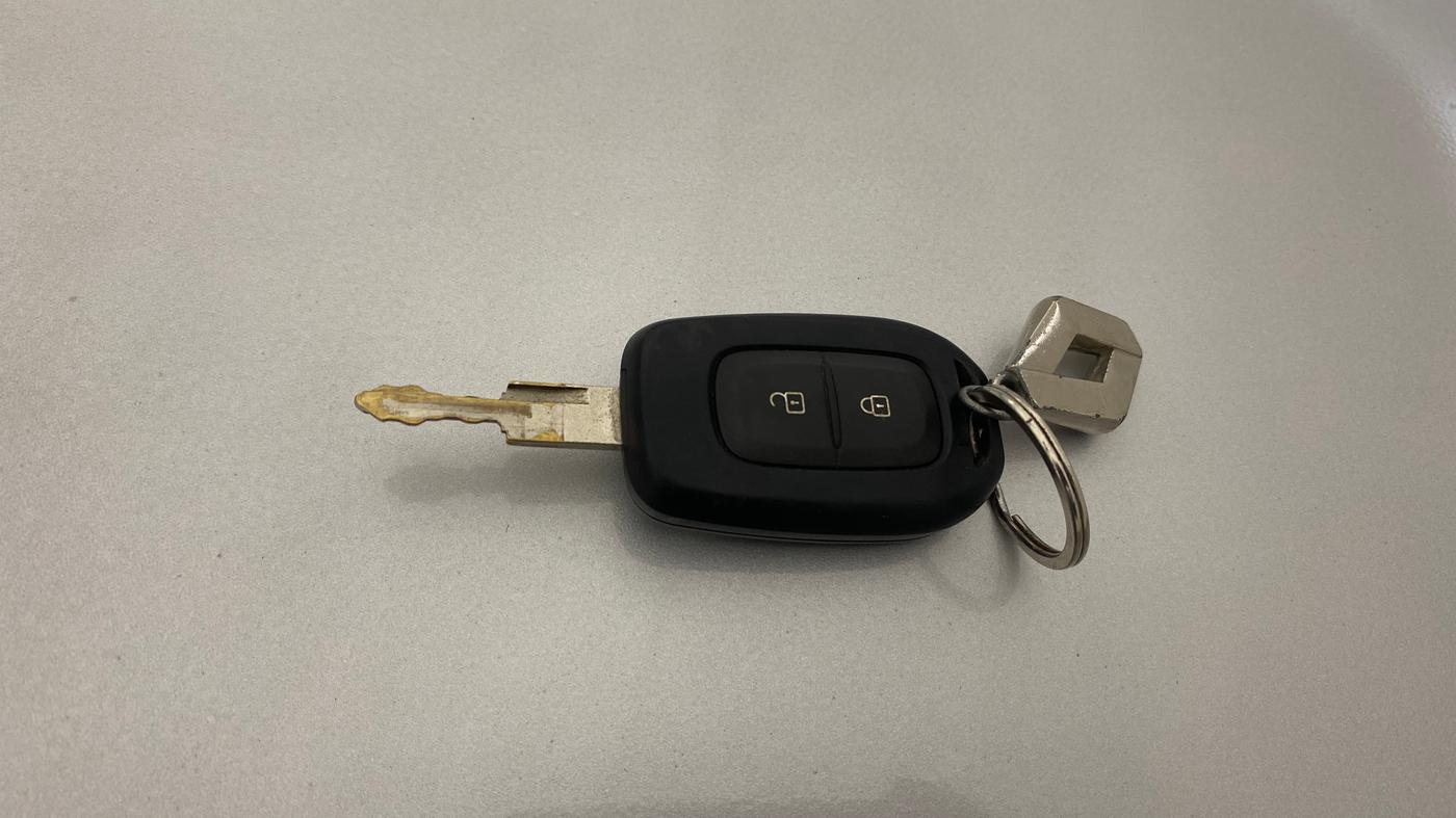 2018 Renault Kwid RXT 1.0 AMT (O), Petrol, Automatic, 35,318 km, Key Close Up