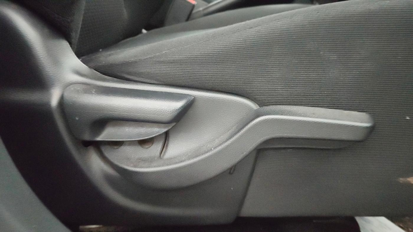2018 Honda BR-V 1.5L I- DTEC V, Diesel, Manual, 63,087 km, Driver Side Adjustment Panel