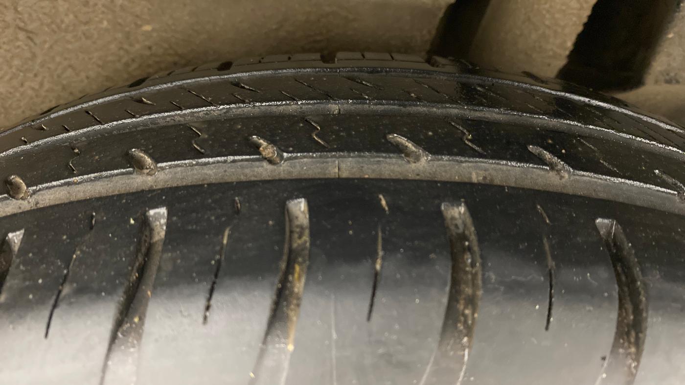 2019 Maruti Dzire VXI AMT, Petrol, Automatic, 23,804 km, Left Rear Tyre Tread