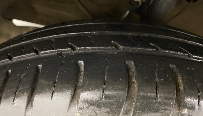 2019 Maruti Dzire VXI AMT, Petrol, Automatic, 23,804 km, Left Front Tyre Tread
