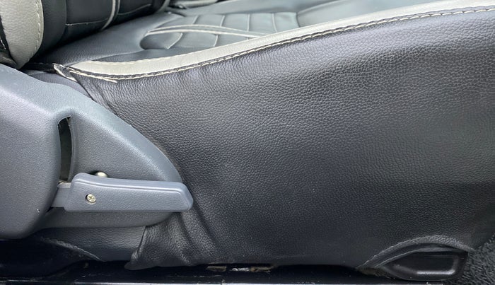 2019 Maruti Alto 800 LXI, Petrol, Manual, 12,138 km, Driver Side Adjustment Panel