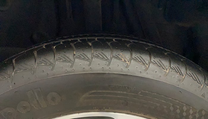 2020 Renault Duster RXZ 1.3 TURBO PETROL MT, Petrol, Manual, 25,335 km, Right Rear Tyre Tread